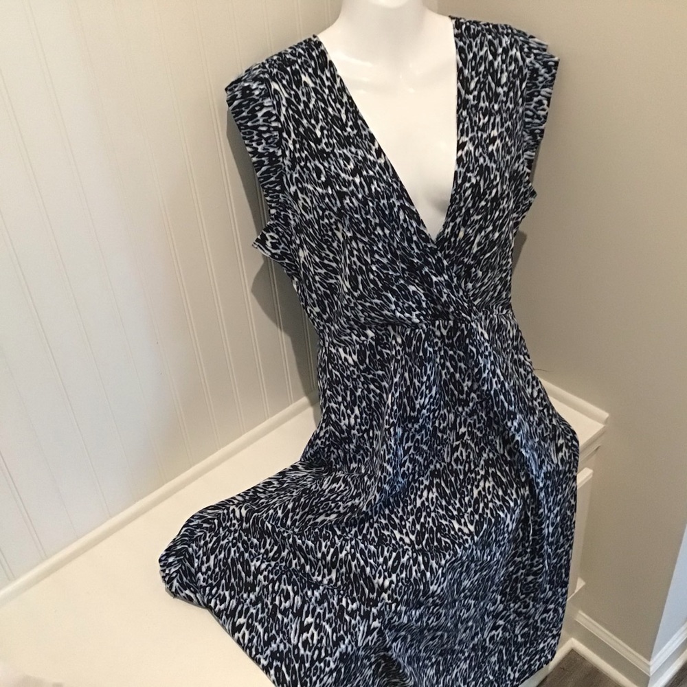 Dress 8 NWT $198 tag Navy/Light Blue/Black/White Print Designer Walter Baker
